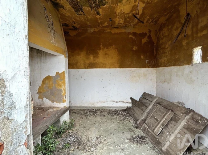 Moradia T3 para Venda em Azoia de Cima e Tremês Foto 17