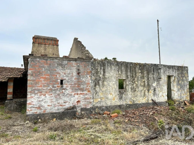Moradia T3 para Venda em Azoia de Cima e Tremês Foto 16