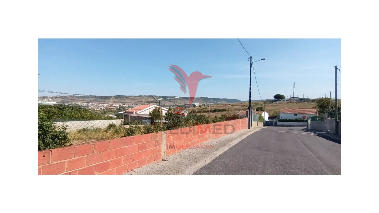 Terreno para Venda em Santo Antão e São Julião do Tojal Foto 3