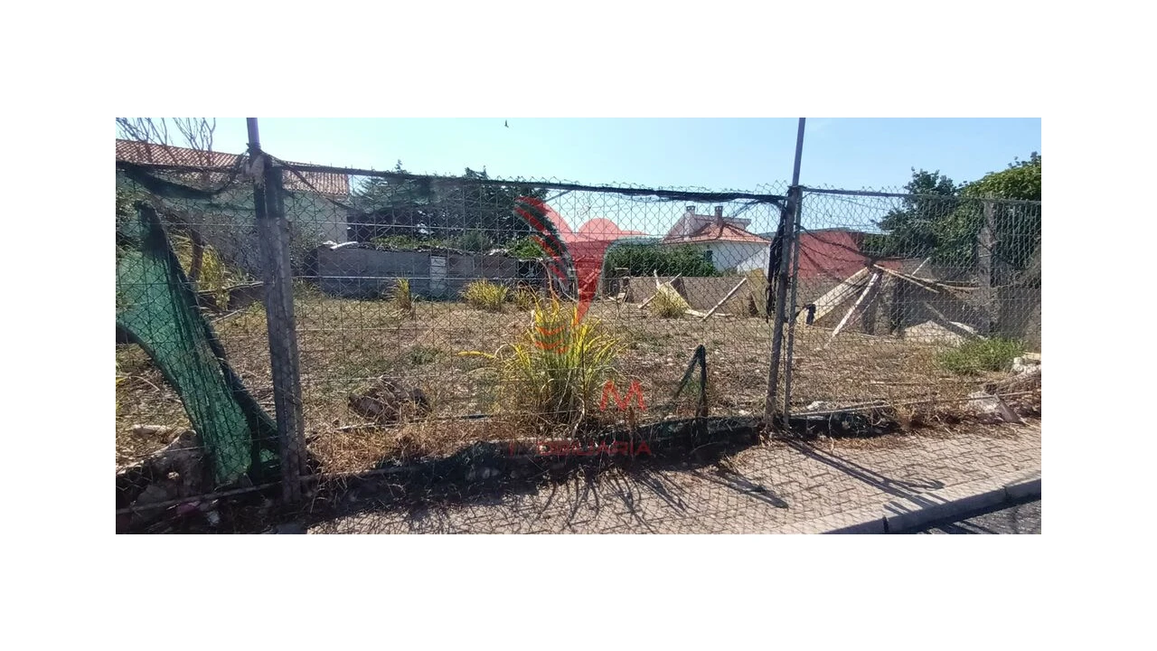 Terreno para Venda em Santo Antão e São Julião do Tojal Foto 2