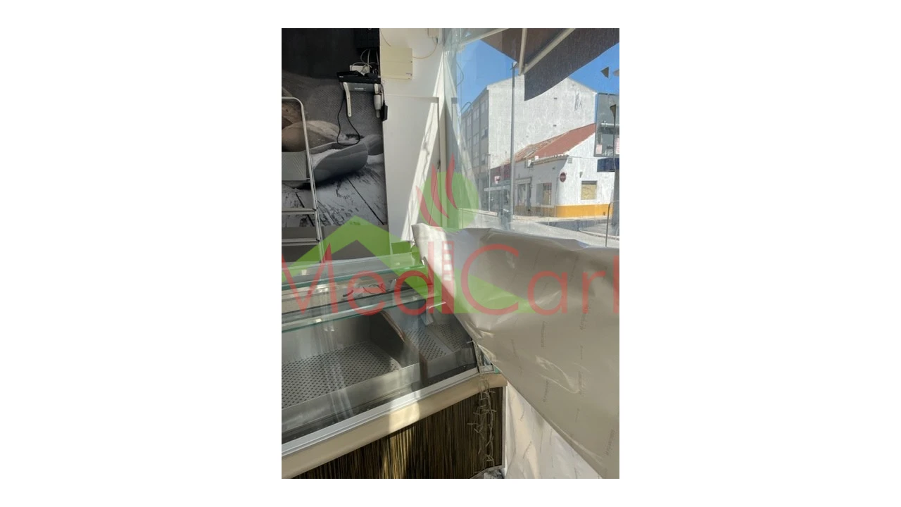 Loja para Venda em Cartaxo e Vale da Pinta Foto 2