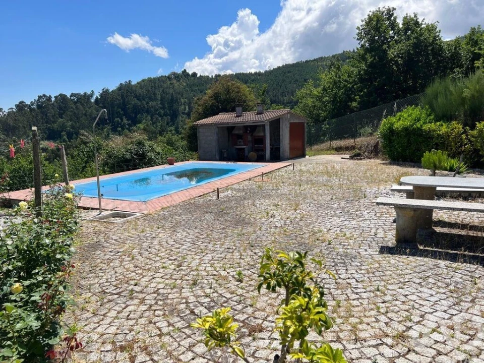 Moradia T3 para Venda em Santiago de Besteiros Foto 16