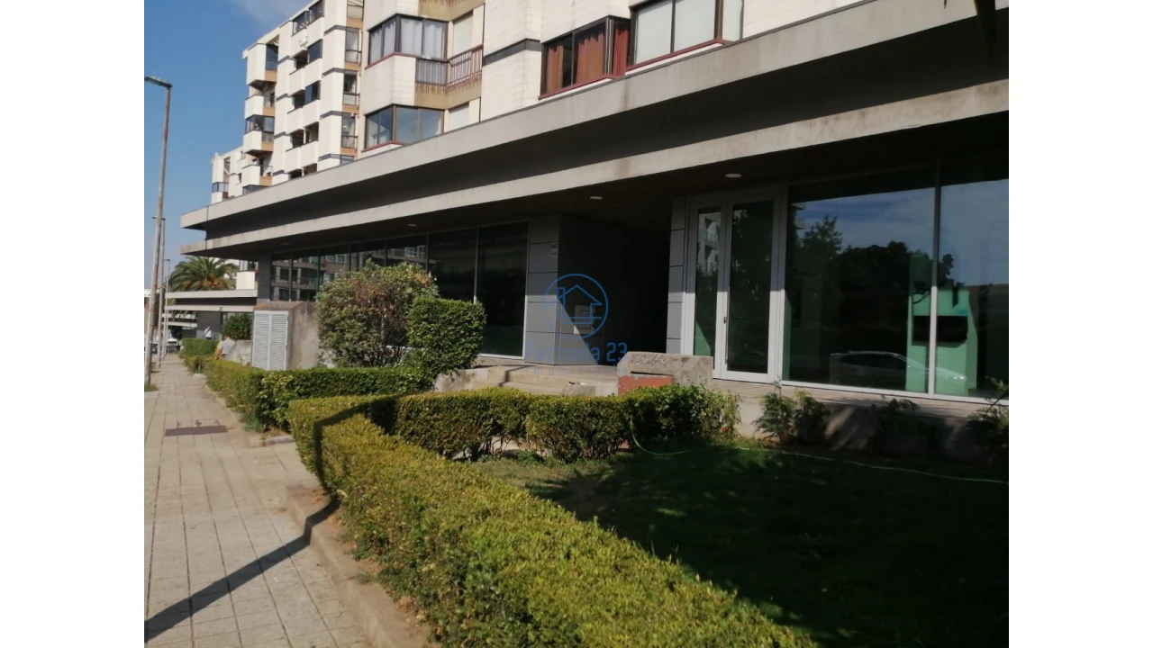 Negócio para Venda em Paranhos Foto 2