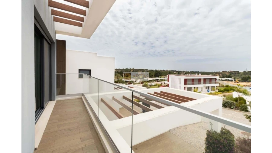 Moradia T2 para Venda em São Silvestre Foto 12