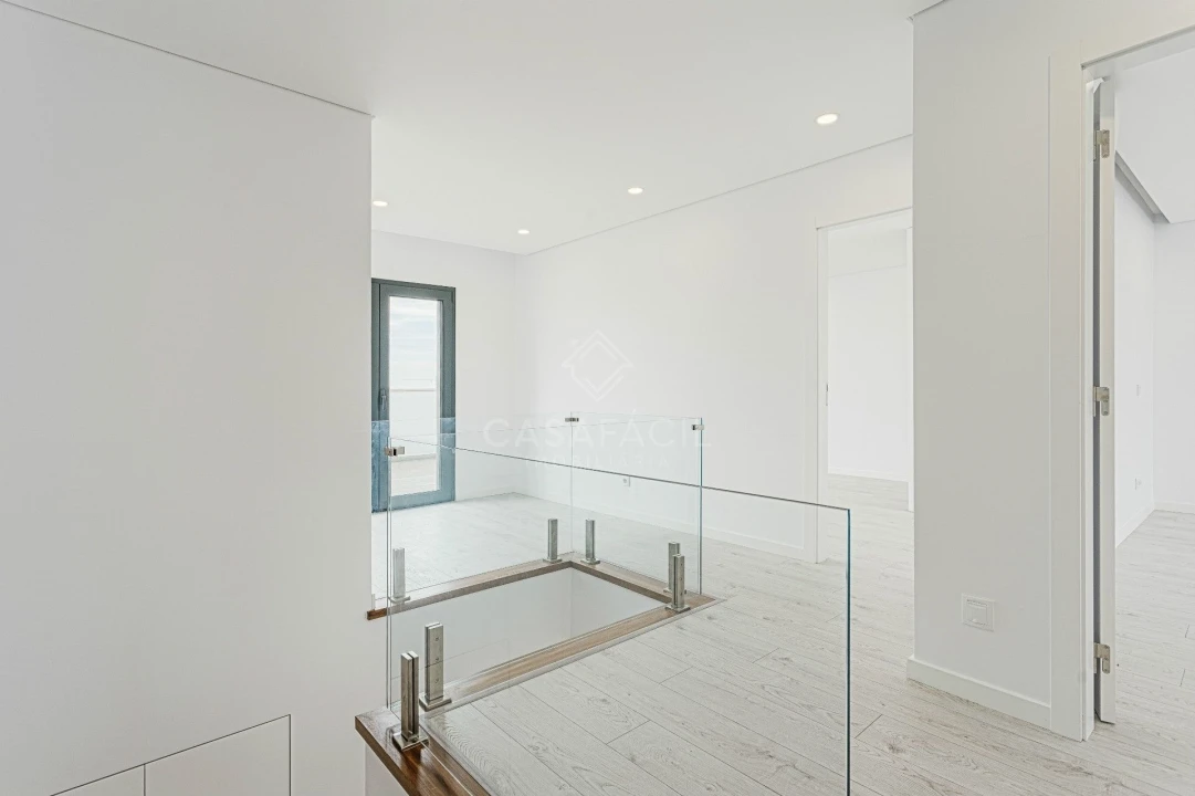Apartamento T4 para Venda em Alcochete Foto 34