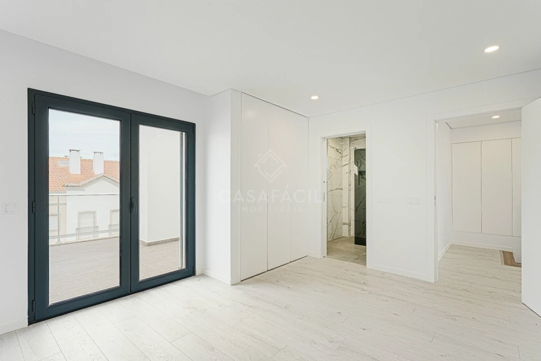 Apartamento T4 para Venda em Alcochete Foto 19