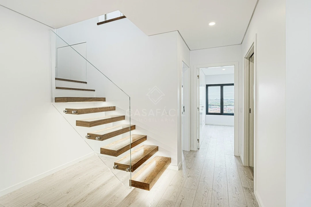 Apartamento T4 para Venda em Alcochete Foto 37