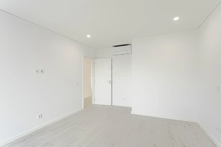 Apartamento T4 para Venda em Alcochete Foto 38