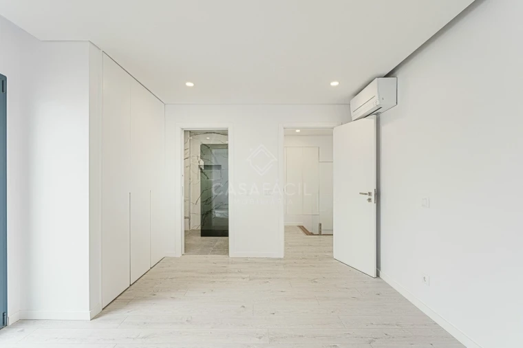 Apartamento T4 para Venda em Alcochete Foto 29