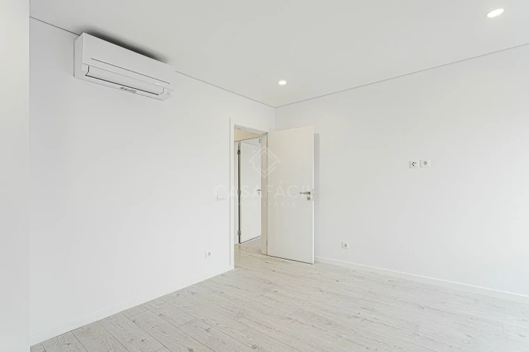 Apartamento T4 para Venda em Alcochete Foto 40