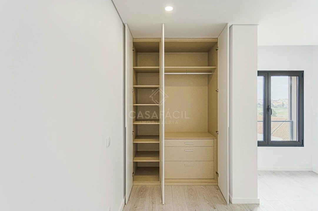 Apartamento T4 para Venda em Alcochete Foto 27
