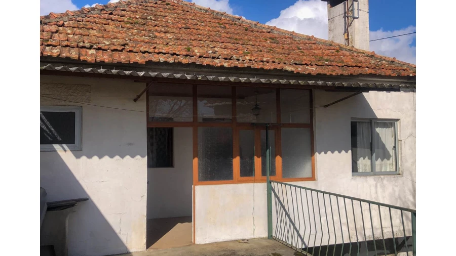 Moradia T4 para Venda em Lebução, Fiães e Nozelos Foto 2