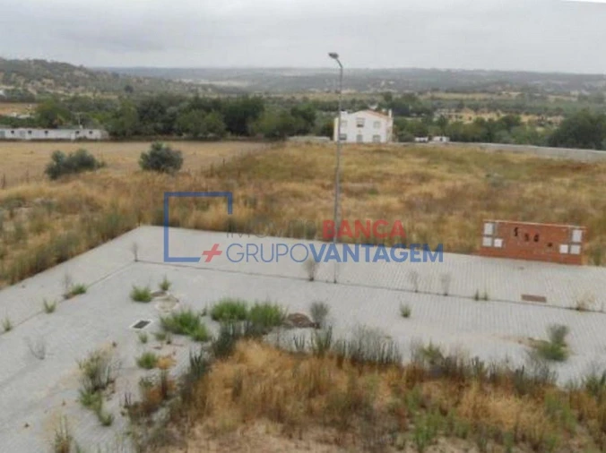 Terreno Misto para Venda em Alvito Foto 1