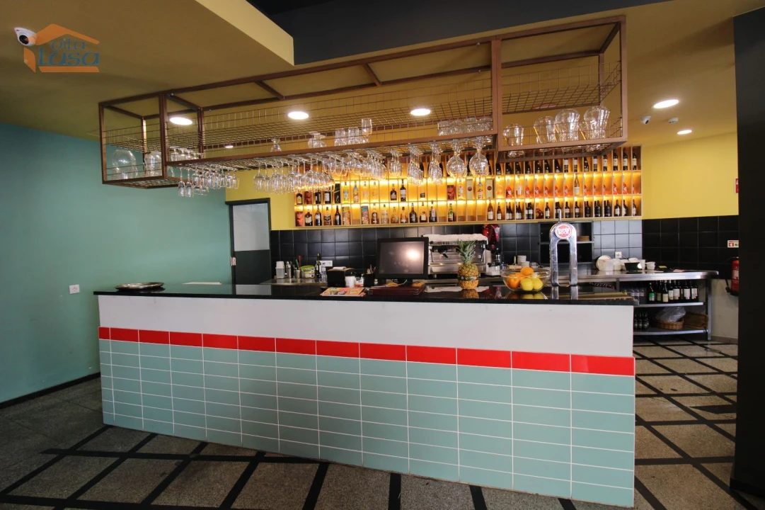 Loja para Trespasse em São Felix da Marinha Foto 10