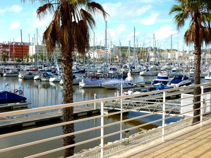 Armazém para Venda em Lagos (São Sebastião e Santa Maria) Foto 2