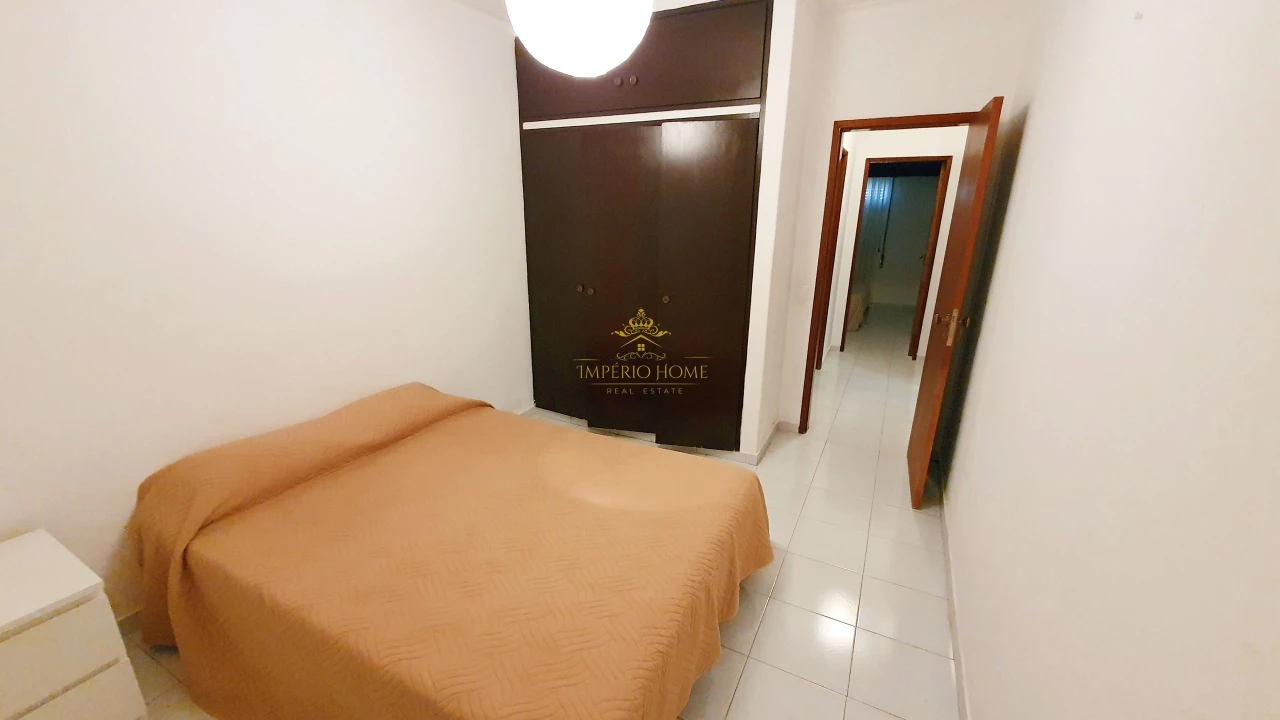Apartamento T3 para Venda em Portimão Foto 7