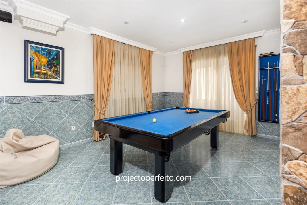 Moradia T4 para Venda em Paços de Brandão Foto 28