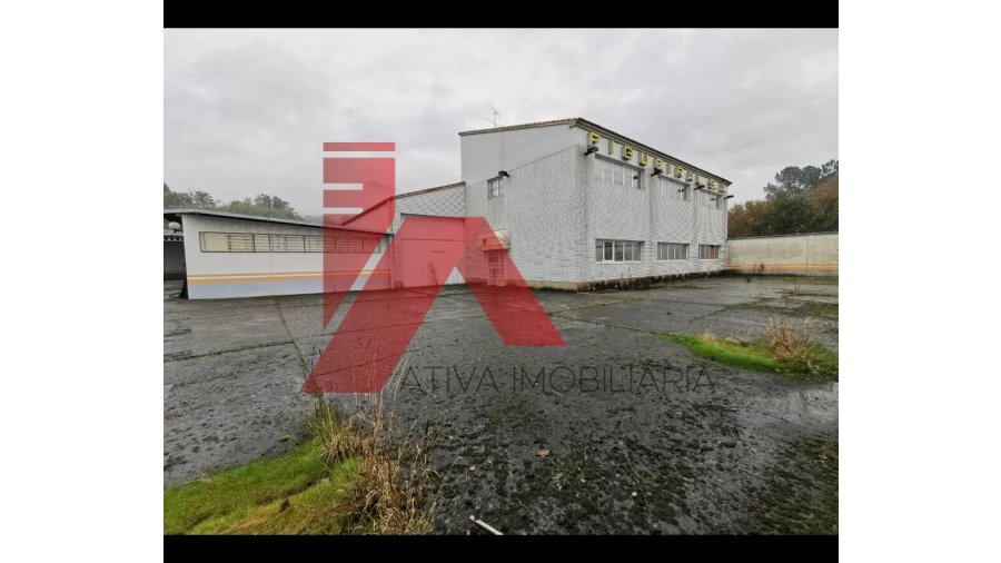 Armazém para Venda em Creixomil Foto 4
