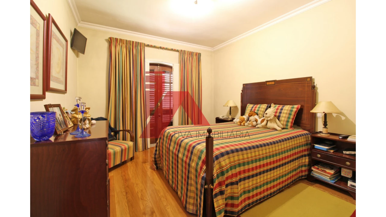 Moradia T4 para Venda em Fermentões Foto 7