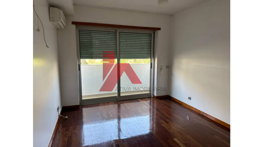 Apartamento T3 para Venda em Selho (São Jorge) Foto 7