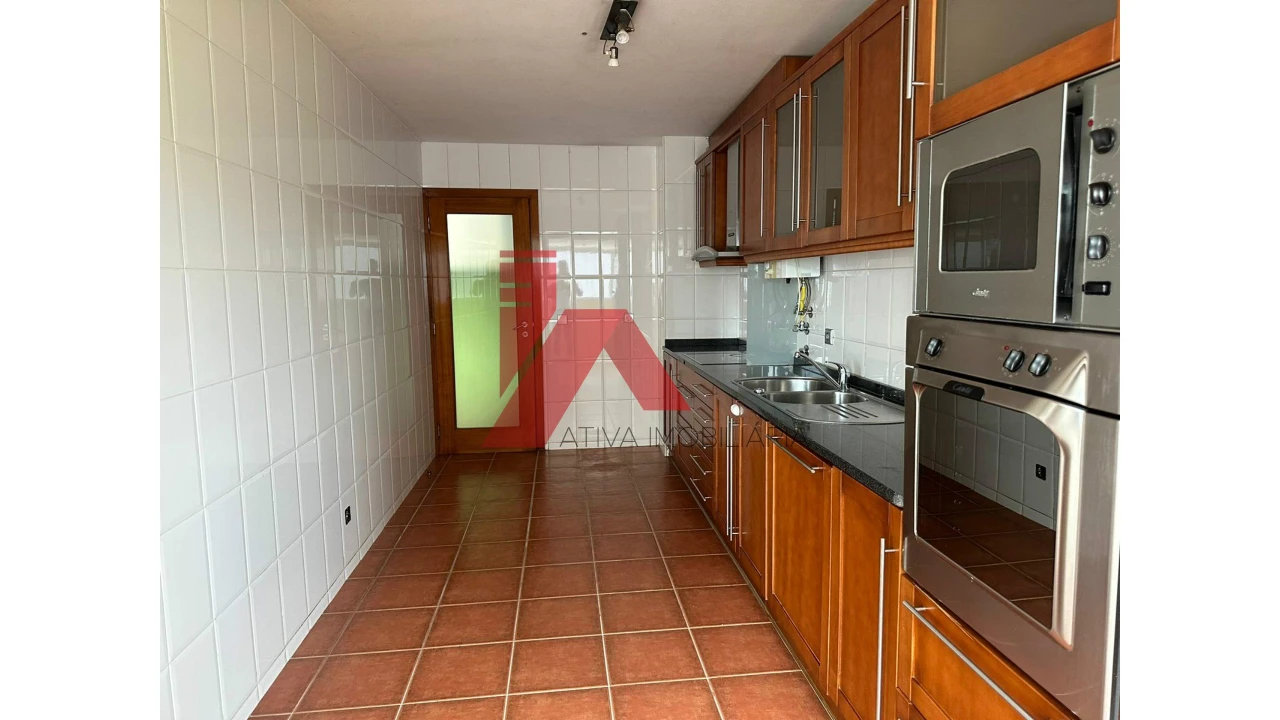 Apartamento T3 para Venda em Selho (São Jorge) Foto 8