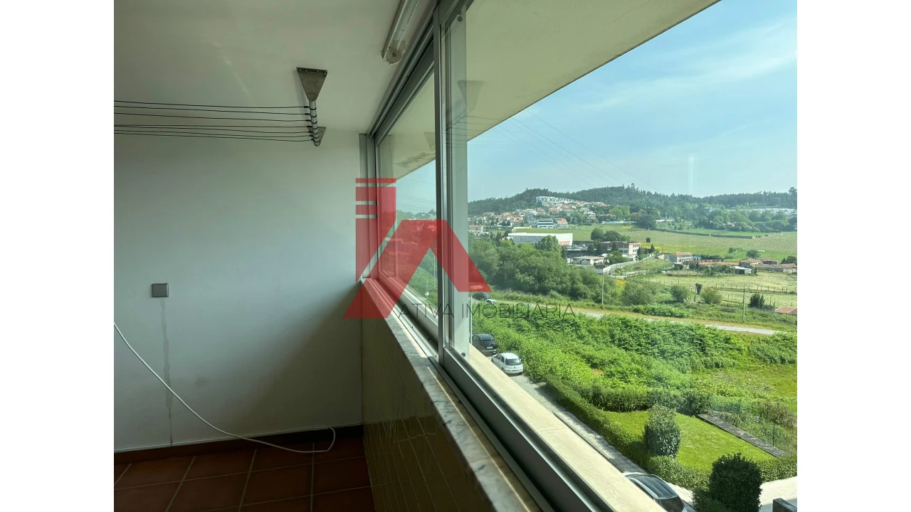 Apartamento T3 para Venda em Selho (São Jorge) Foto 9