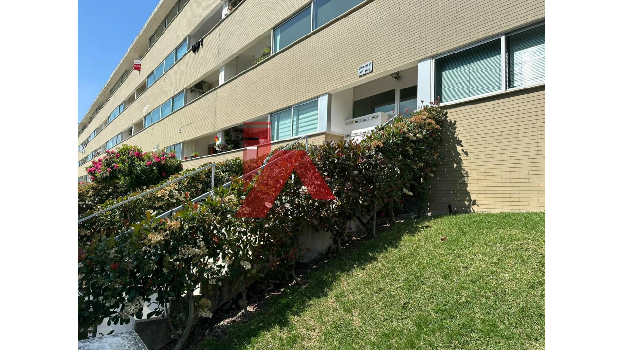 Apartamento T3 para Venda em Selho (São Jorge) Foto 2