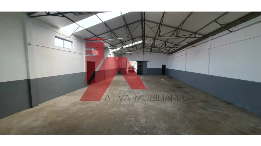 Armazém para Arrendamento em Prazins Santo Tirso e Corvite