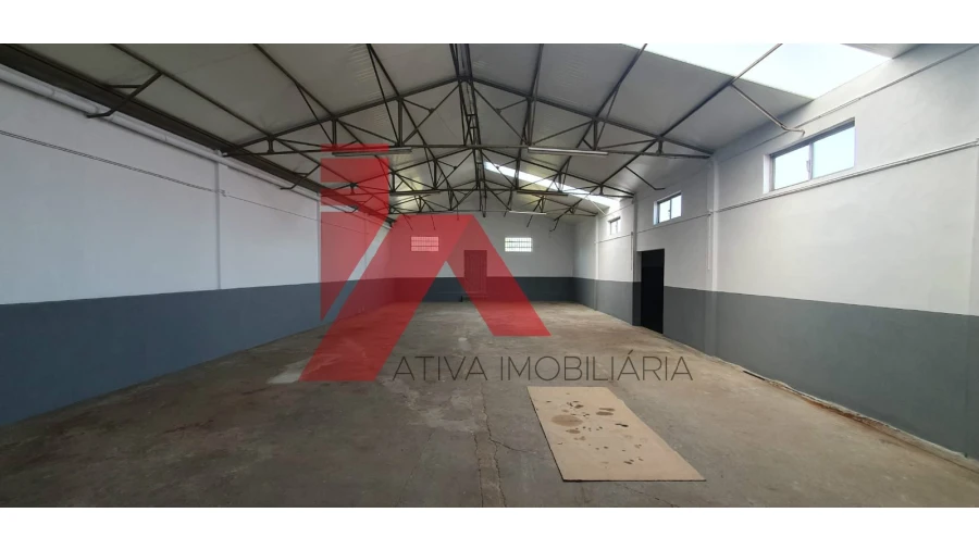 Armazém para Arrendamento em Prazins Santo Tirso e Corvite Foto 5