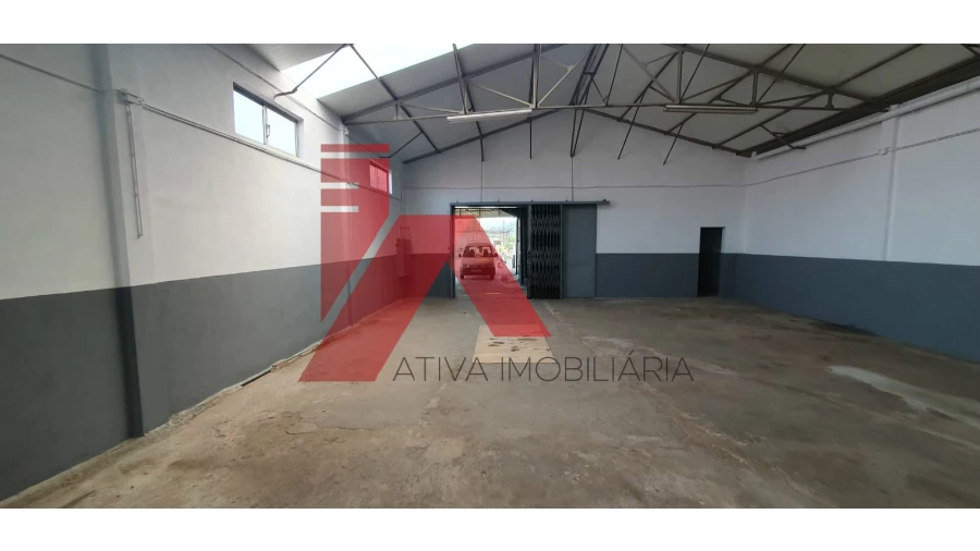 Armazém para Arrendamento em Prazins Santo Tirso e Corvite Foto 4