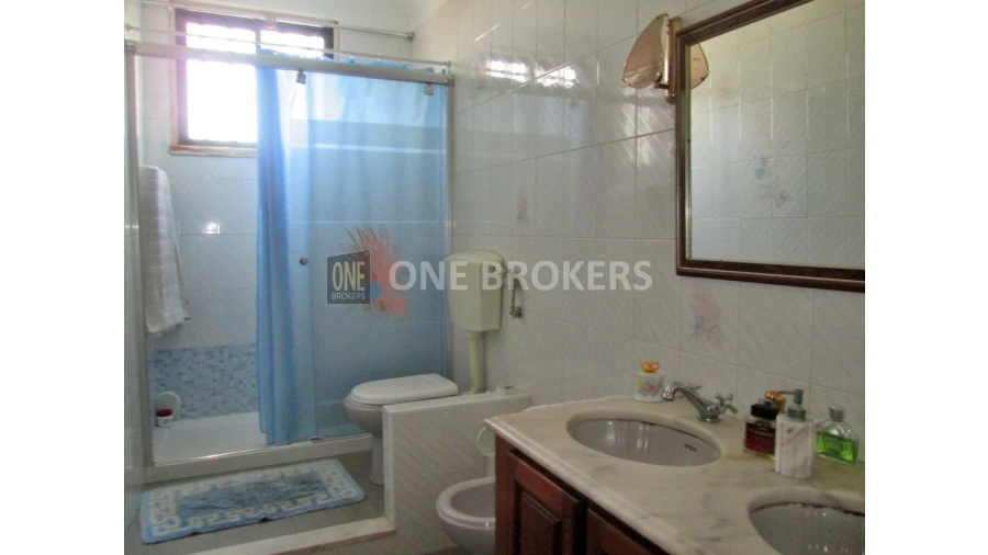 Apartamento T4 para Venda em Muge Foto 6