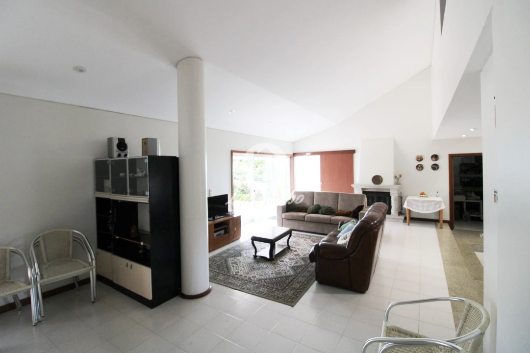 Moradia T5 para Venda em Bagunte, Ferreiró, Outeiro Maior e Parada Foto 5