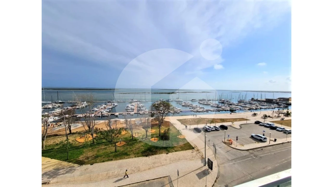 Apartamento T2 para Venda em Olhão Foto 4