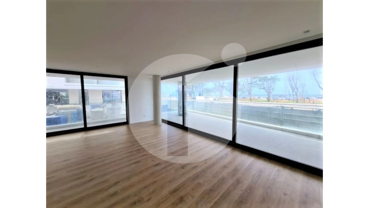 Apartamento T2 para Venda em Olhão Foto 8