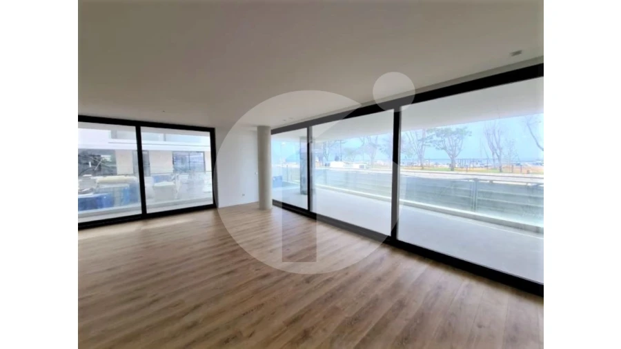 Apartamento T2 para Venda em Olhão Foto 8