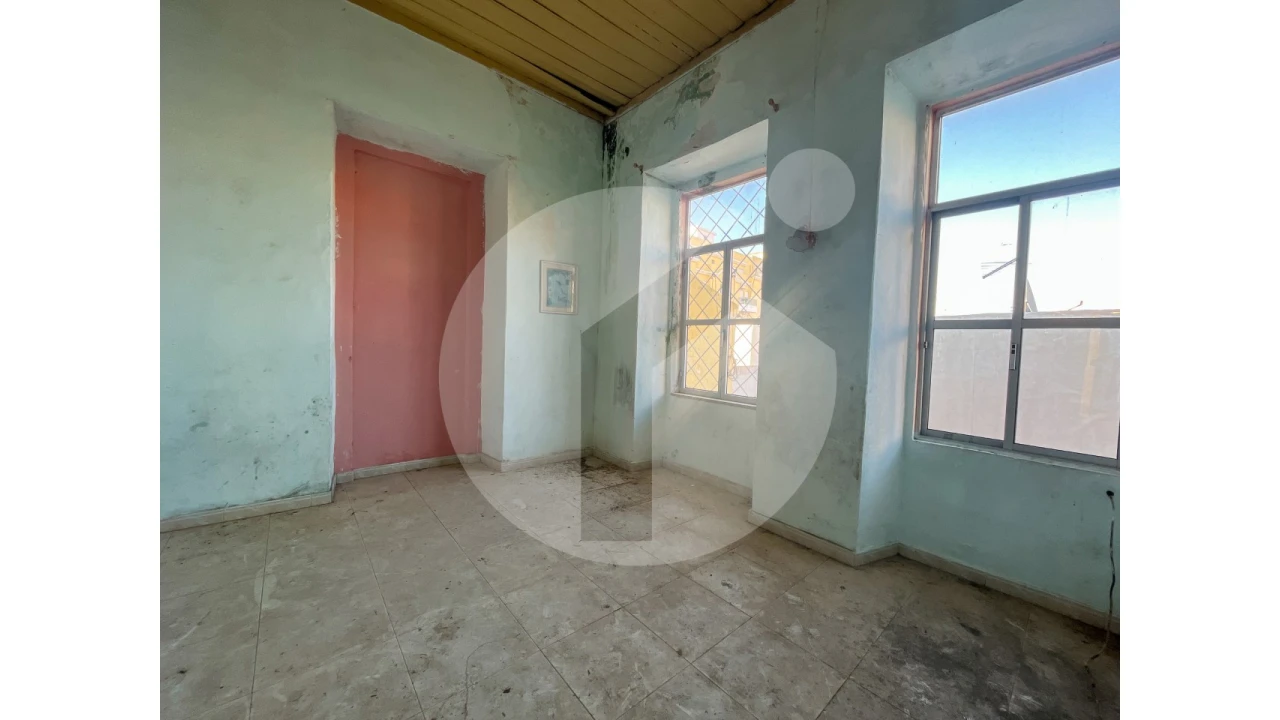 Apartamento T5 para Venda em Olhão Foto 5