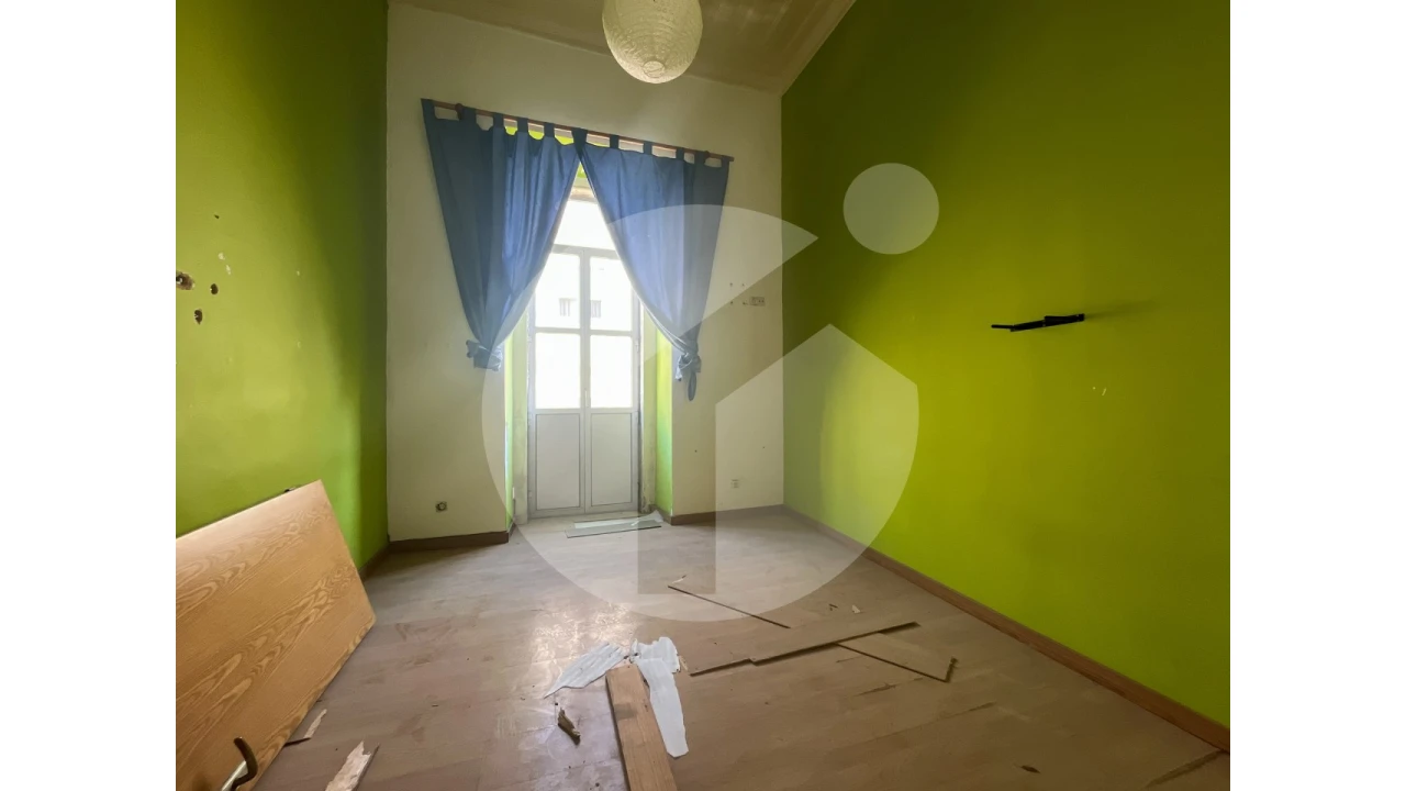 Apartamento T5 para Venda em Olhão Foto 13