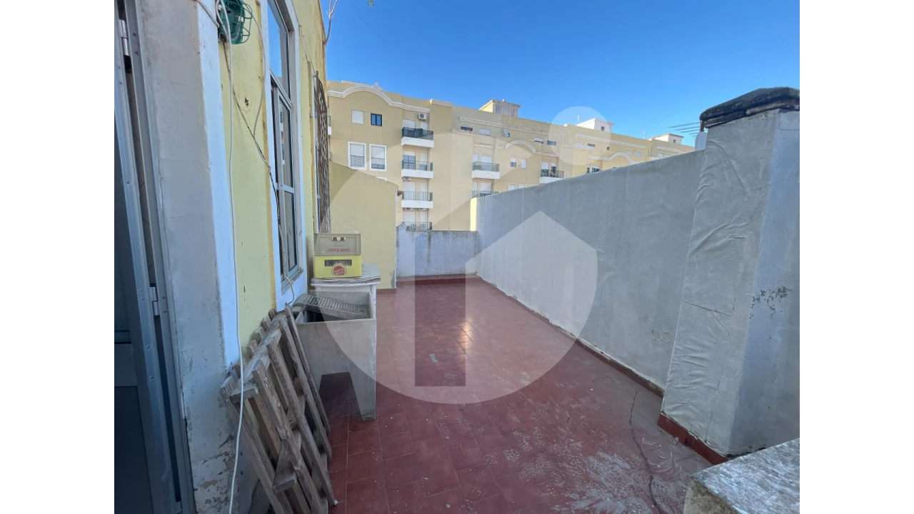 Apartamento T5 para Venda em Olhão Foto 10