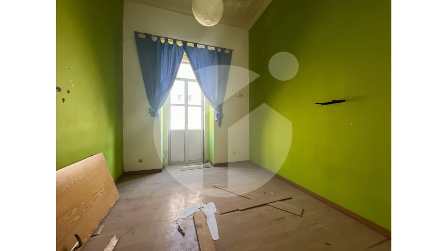 Apartamento T5 para Venda em Olhão Foto 13