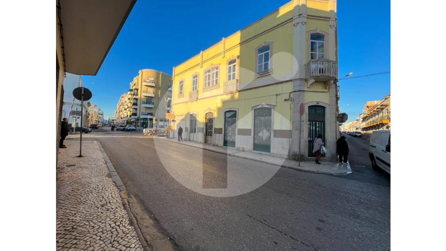 Apartamento T5 para Venda em Olhão Foto 2