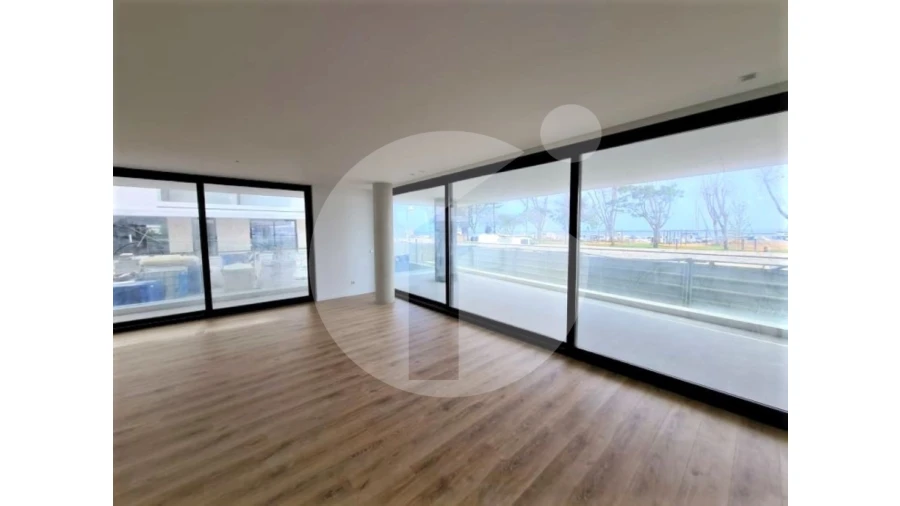 Apartamento T2 para Venda em Olhão Foto 4