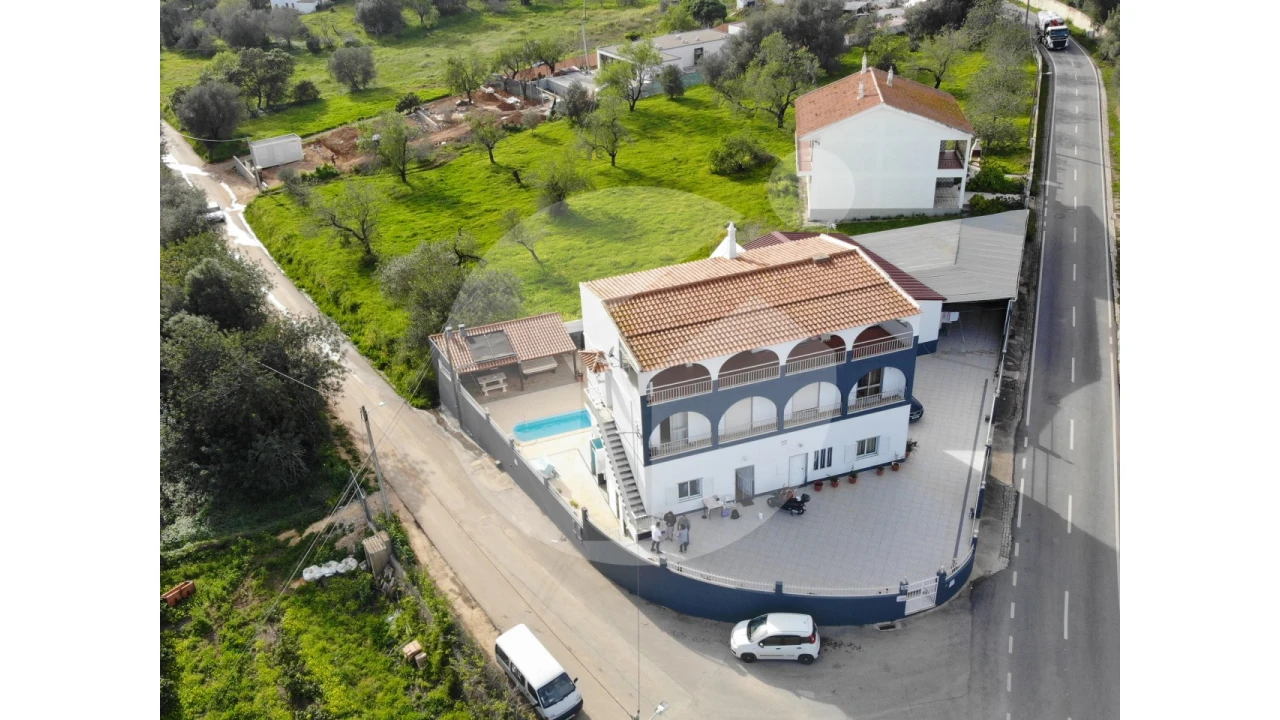 Moradia T12 para Venda em Luz de Tavira e Santo Estêvão Foto 1
