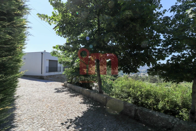 Moradia T5 para Venda em Conde e Gandarela Foto 6