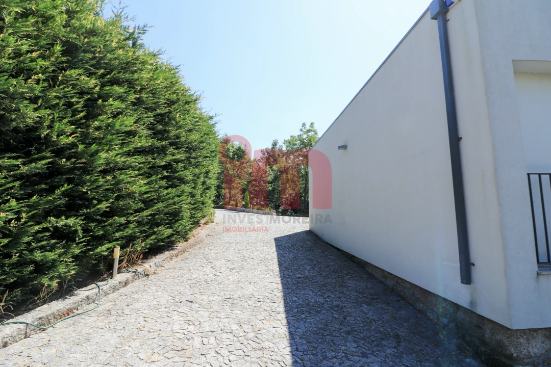 Moradia T5 para Venda em Conde e Gandarela Foto 5