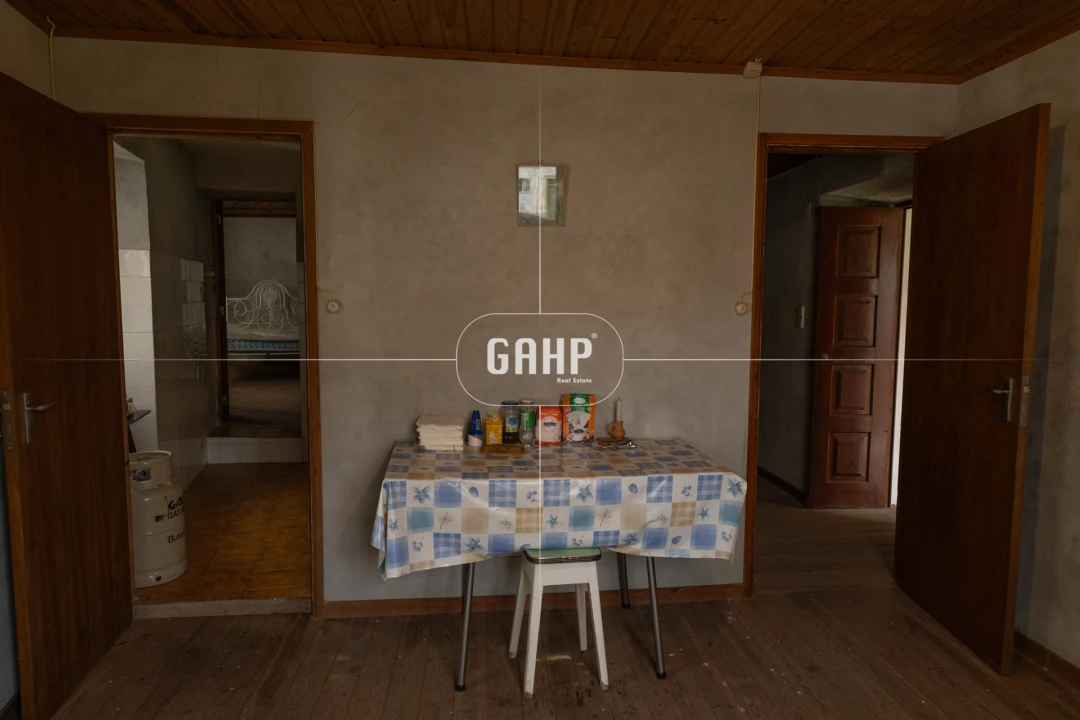 Moradia T3 para Venda em Lorvão Foto 18