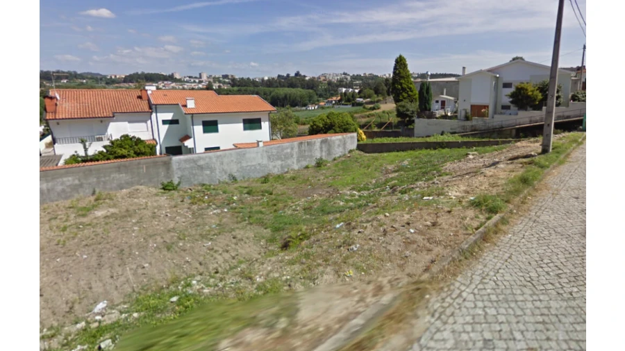 Terreno para Venda em Milheiros Foto 4