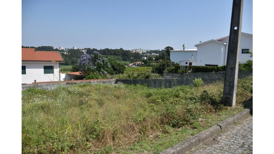 Terreno para Venda em Milheiros Foto 5