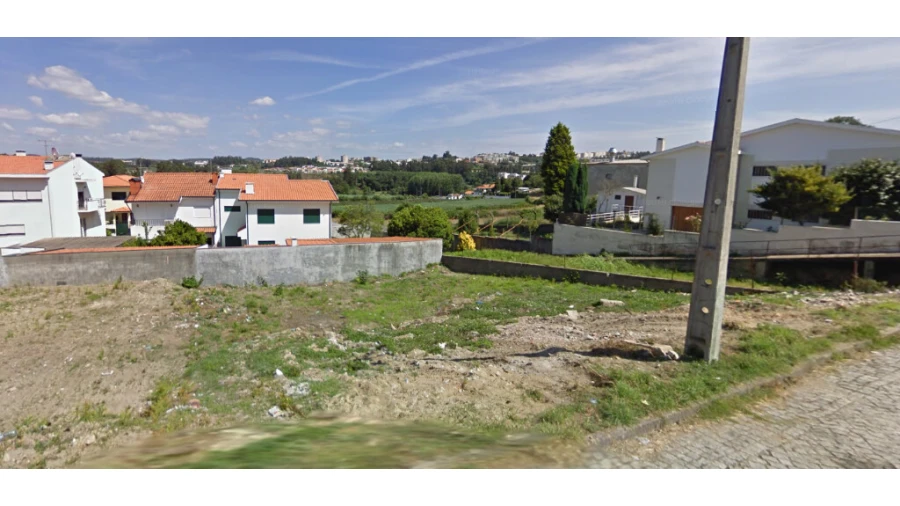 Terreno para Venda em Milheiros Foto 3