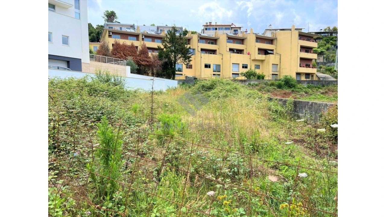 Terreno para Venda em O. Azeméis, Riba-Ul, Ul, Macinhata Seixa, Madail Foto 3