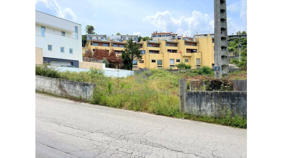 Terreno para Venda em O. Azeméis, Riba-Ul, Ul, Macinhata Seixa, Madail Foto 5